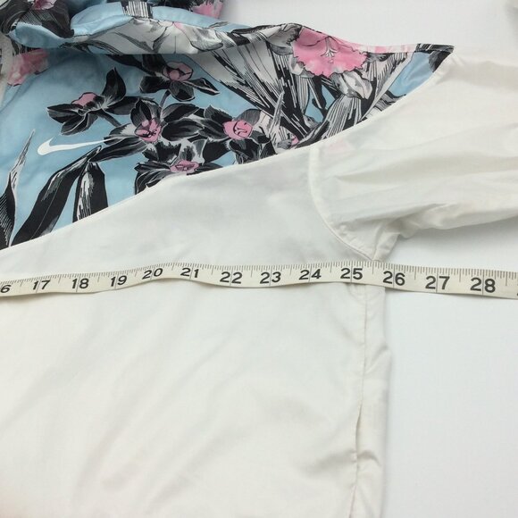 Nike Hyper Femme Windrunner Floral Accent Cropped Hooded Jacket - Picture 10 of 16